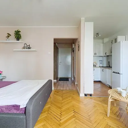 Apartment Your In Center Of Warschau
